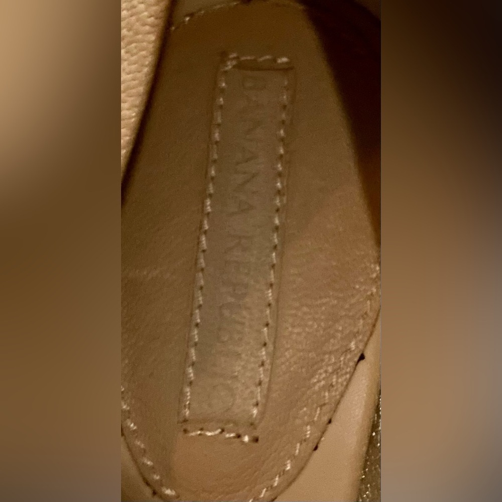 Banana Republic Women’s Size 6 Nude Stacked Heels - Picture 8 of 8